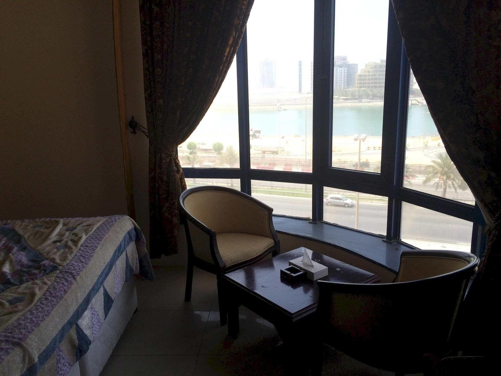 San Rock Hotel Manama Dış mekan fotoğraf